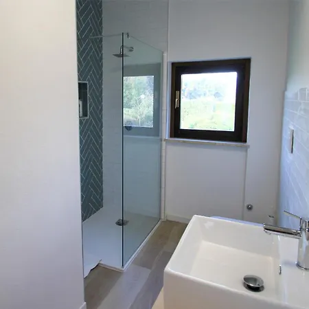 Haridian By Interhome Porto Valtravaglia