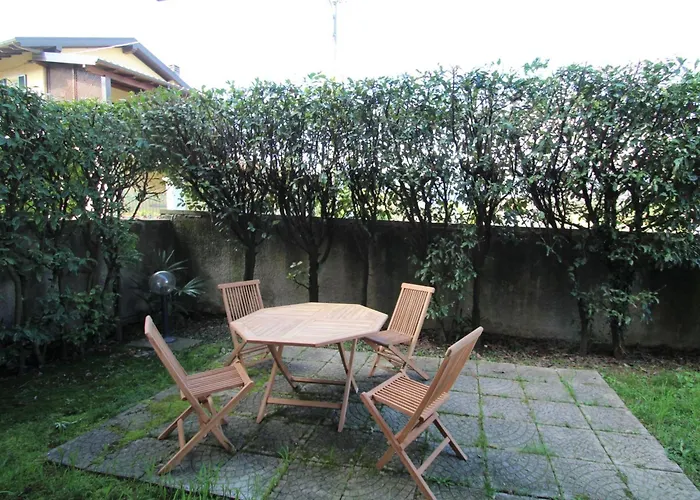 Haridian By Interhome Apartament Porto Valtravaglia